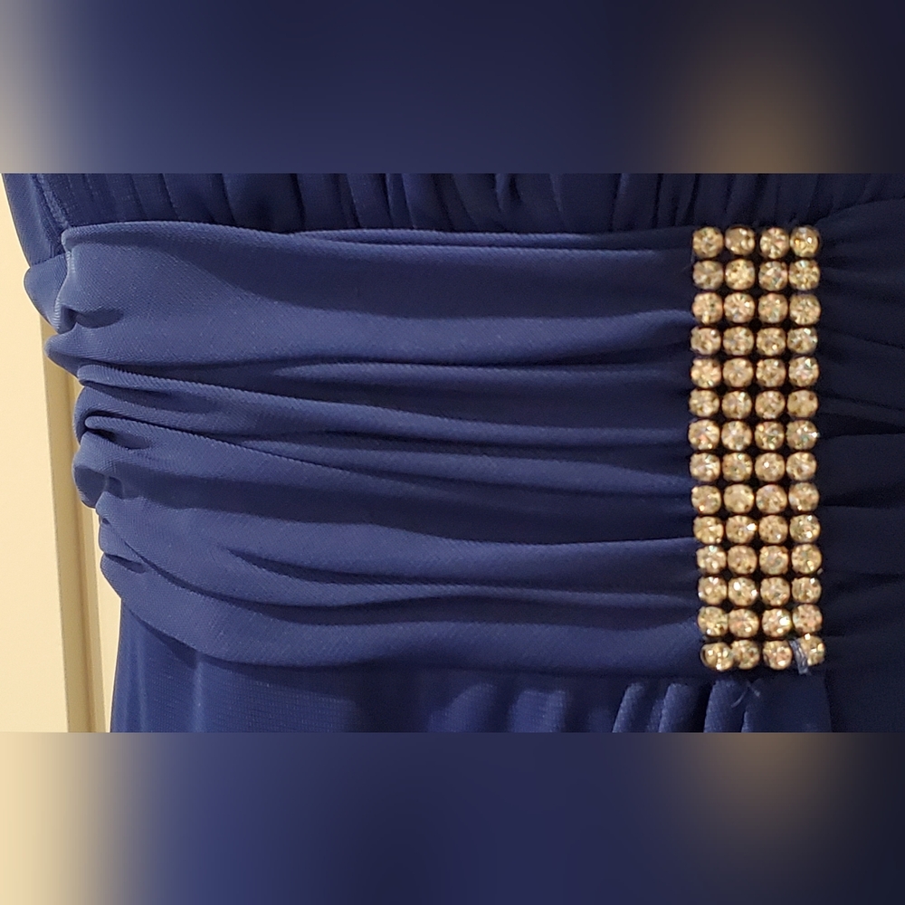 NWT Women's Formal Dress - Picture 3 of 7